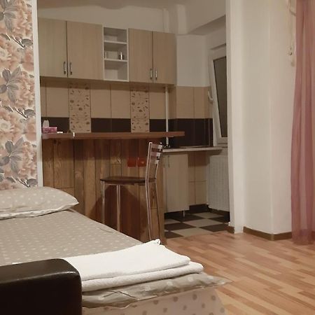 Studio Timpuri Noi 50 Bukarest Exteriör bild