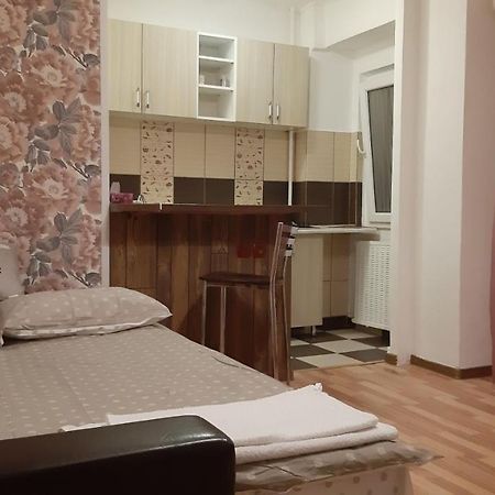 Studio Timpuri Noi 50 Bukarest Exteriör bild