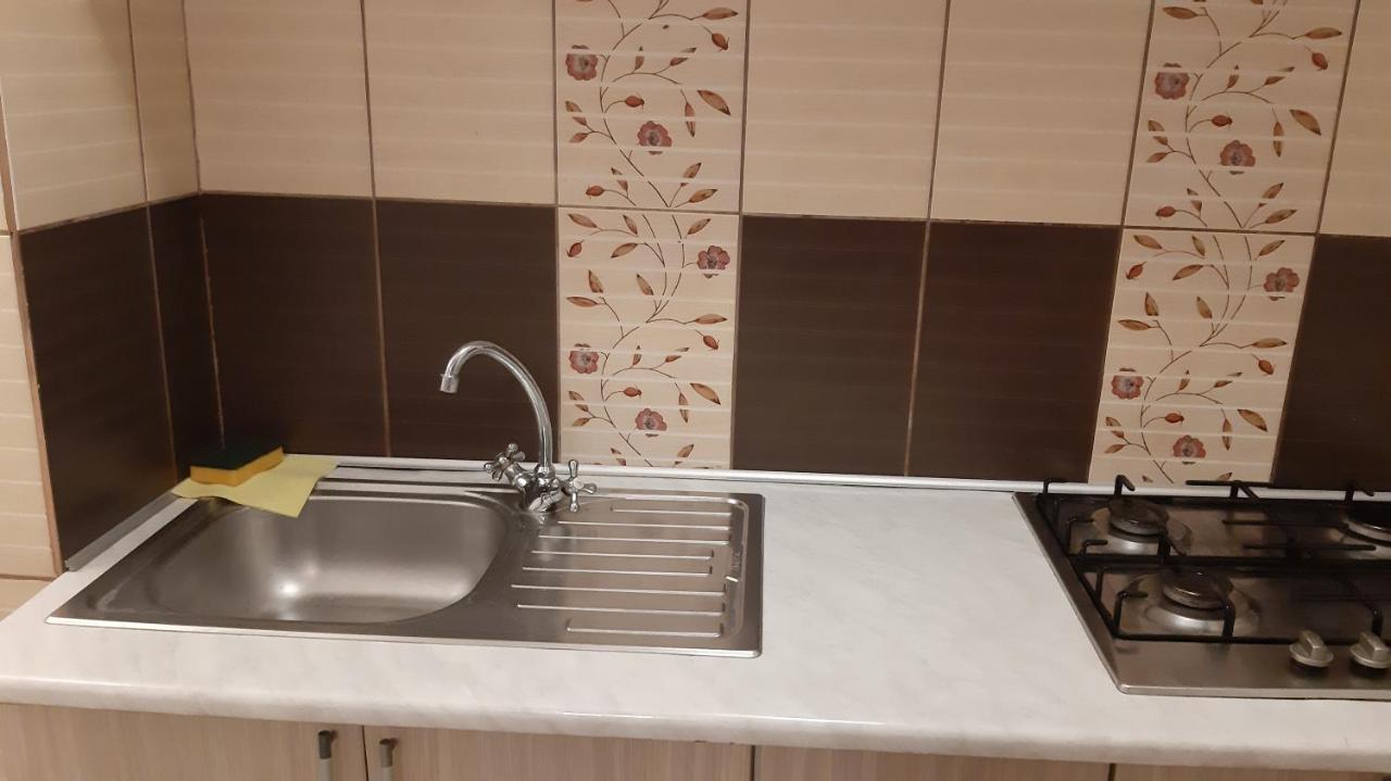 Studio Timpuri Noi 50 Bukarest Exteriör bild