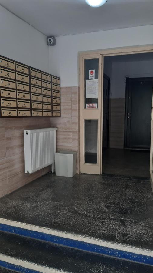 Studio Timpuri Noi 50 Bukarest Exteriör bild
